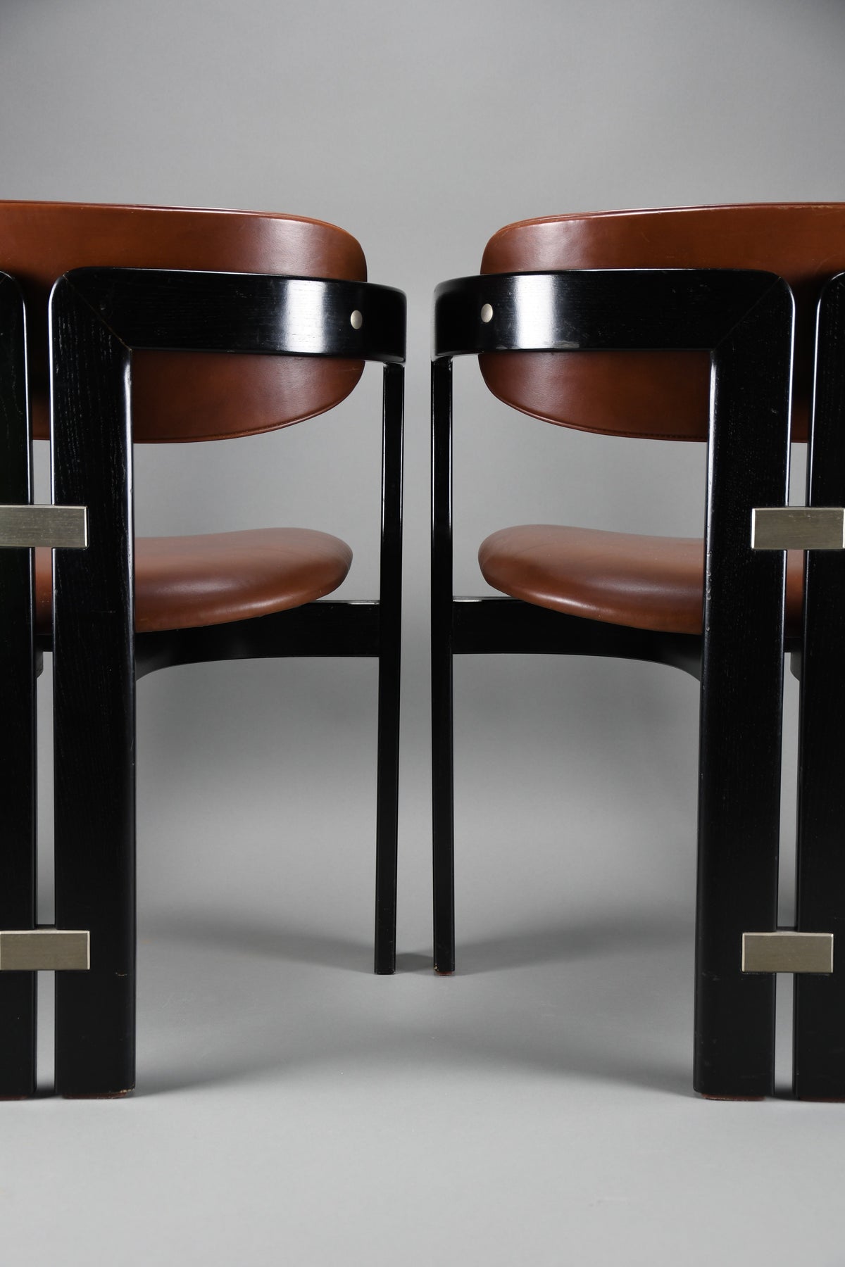 1960s Pamona armchair by Augusto Savini for Pozzi Italy – sculptural black lacquer & cognac leather - Furniture