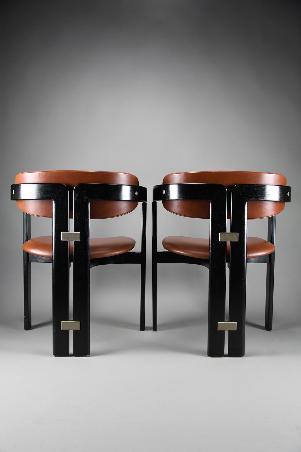 1960s Pamona armchair by Augusto Savini for Pozzi Italy – sculptural black lacquer & cognac leather - Furniture