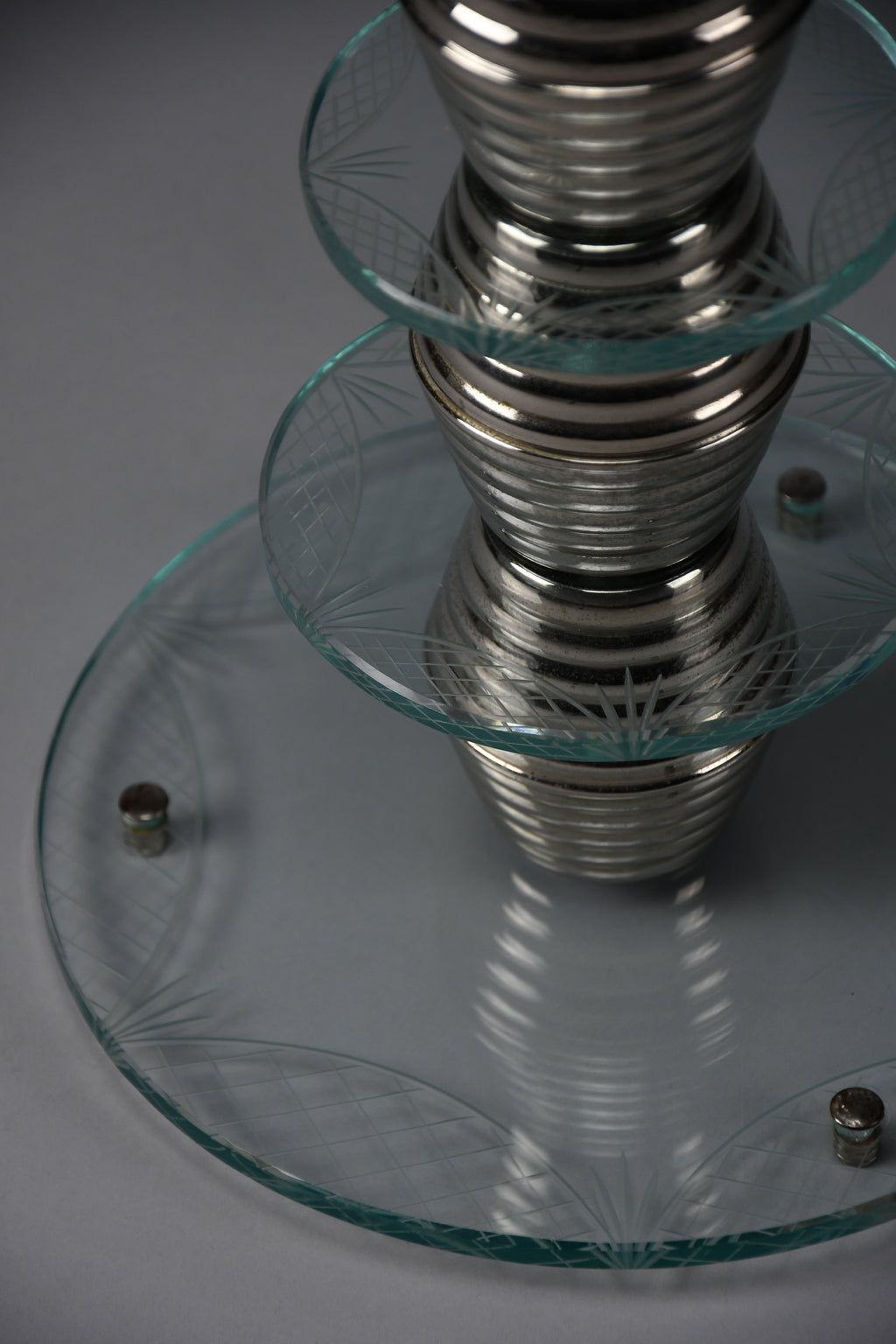 Italian mid-century glass side table in the style of Fontana Arte, 1940s