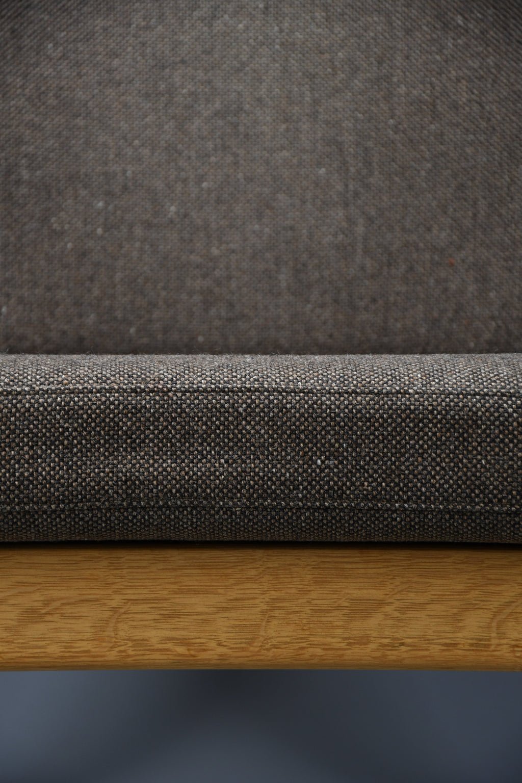 GE-265 Solid oak lounge chair by Hans J. Wegner for Getama, Denmark, Kvadrat wool