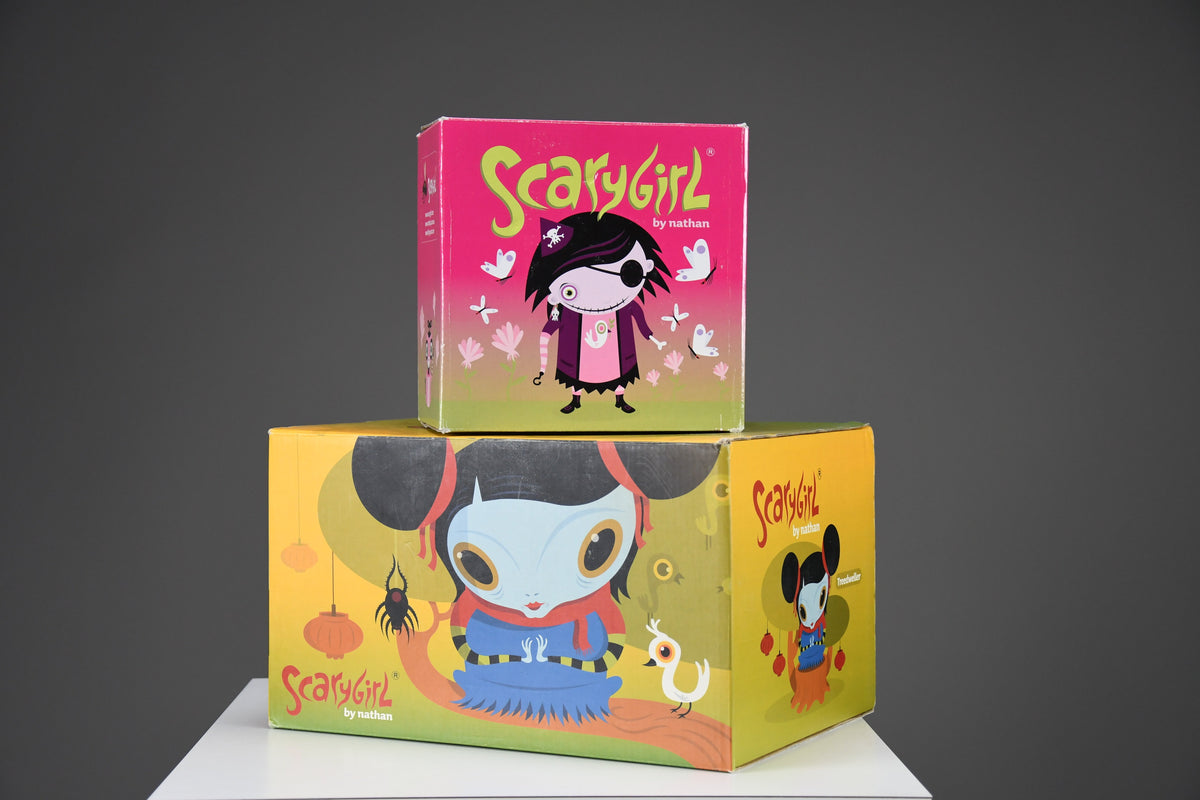 Complete 2004 first series Scarygirl Art toy by Nathan Jurevicius - Art Toys