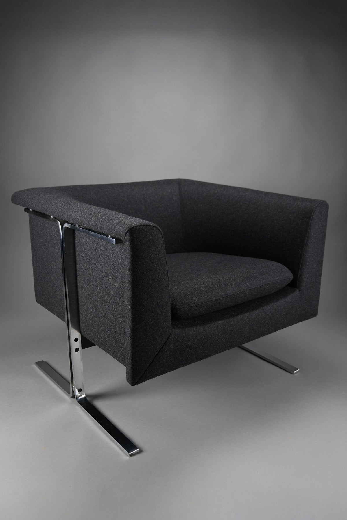 Mid-century modern lounge chair by Geoffrey Harcourt for Artifort Netherlands Early 1960s – Reupholstered in recycled