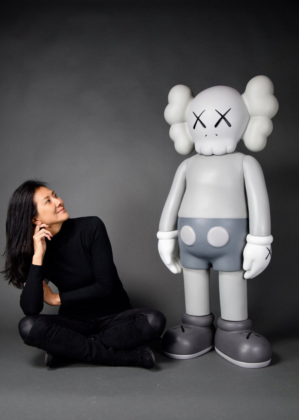 KAWS 4ft Companion XXL 2007 - Art Toys
