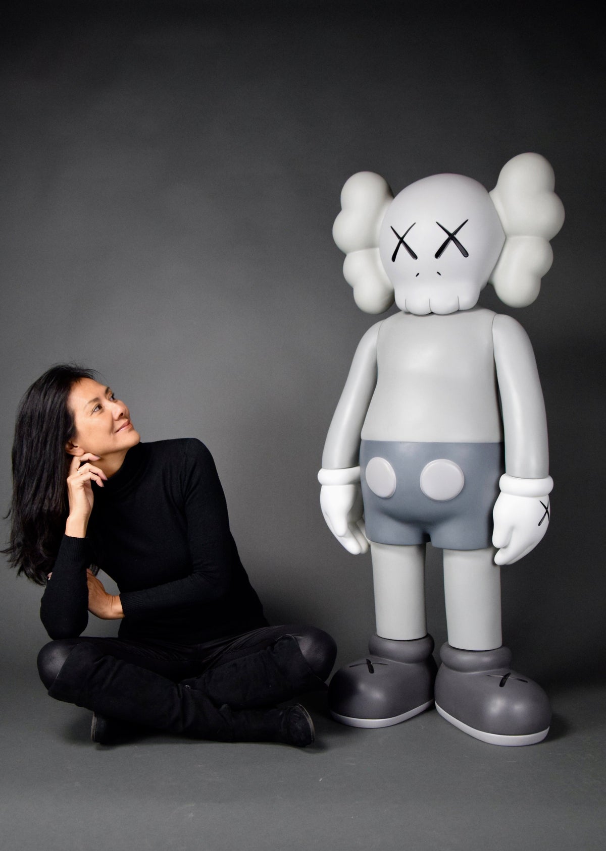 KAWS 4ft Companion XXL 2007 - Art Toys