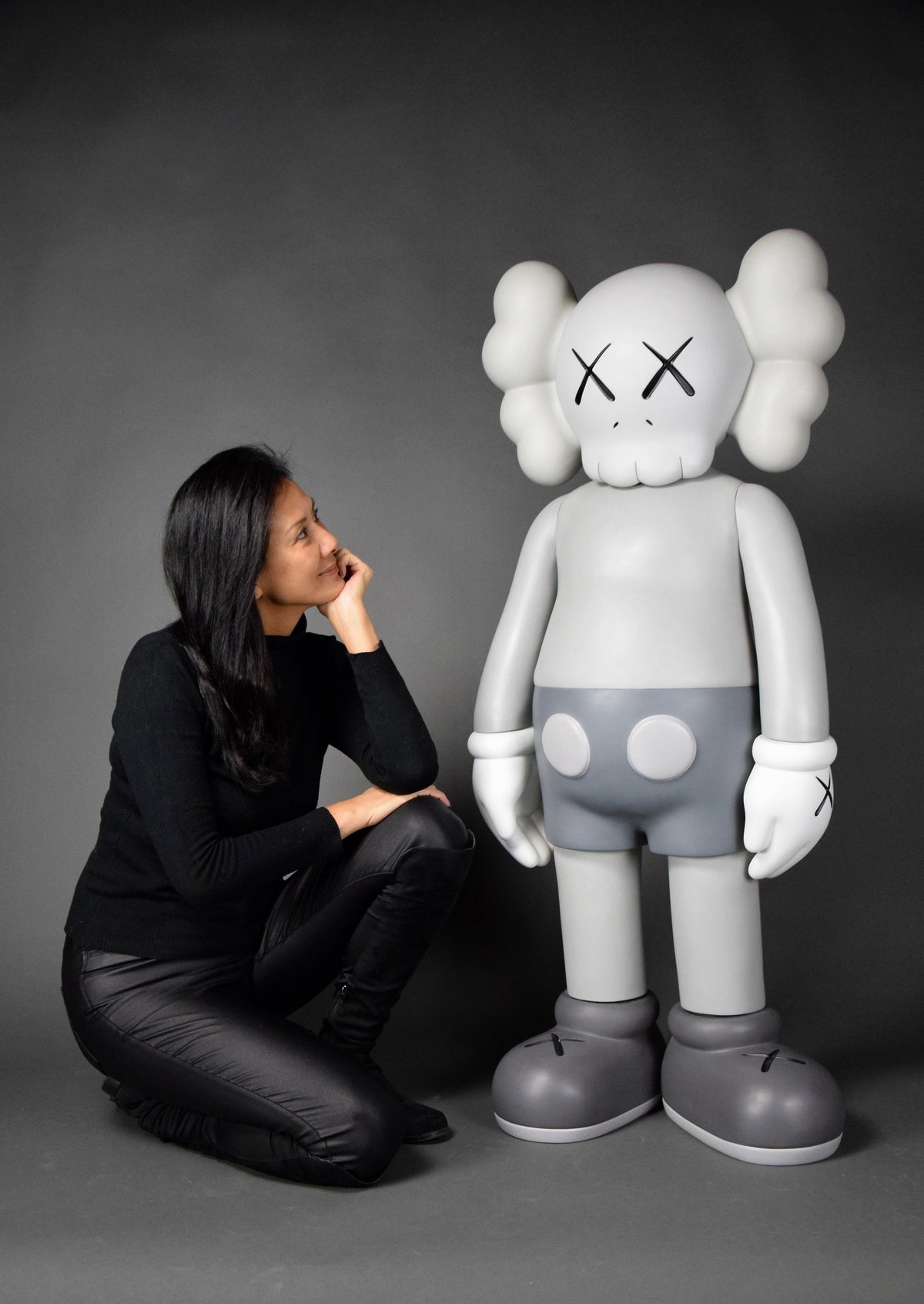 KAWS 4ft Companion XXL 2007 - Art Toys