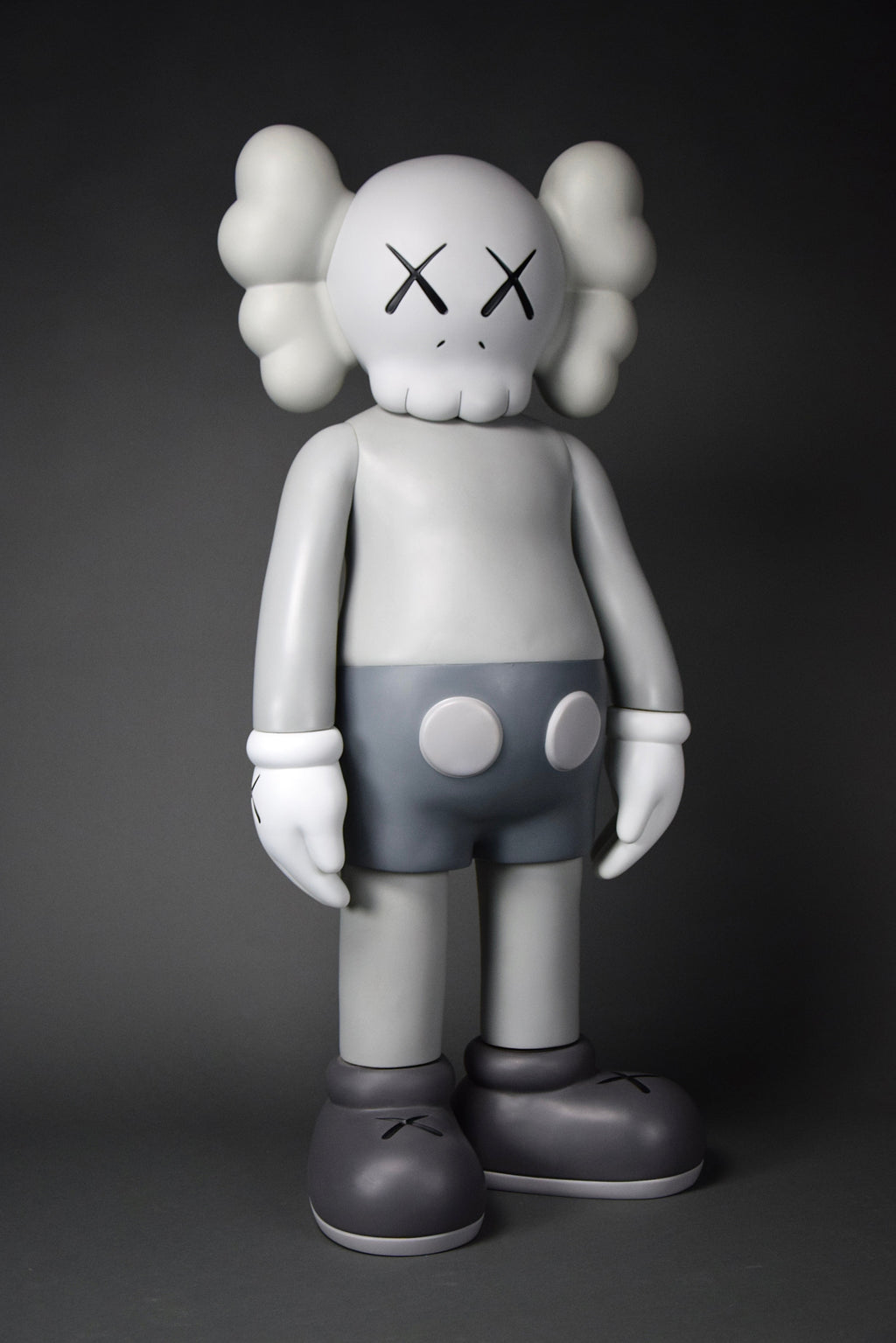 KAWS 4ft Companion XXL 2007 - Art Toys