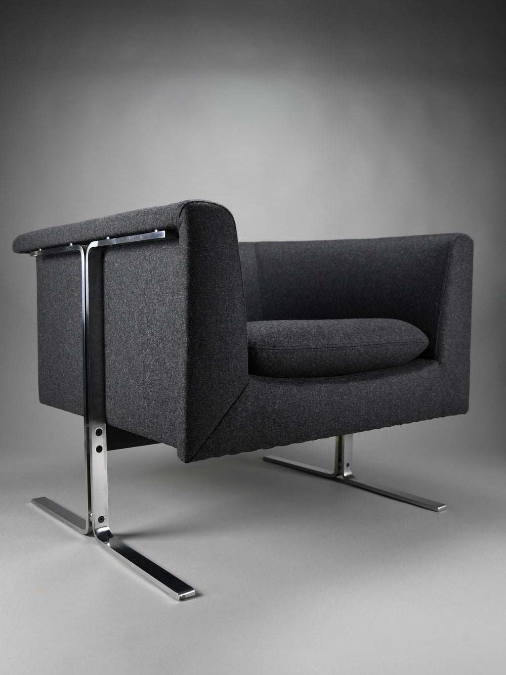 Mid-century modern lounge chair by Geoffrey Harcourt for Artifort Netherlands Early 1960s – Reupholstered in recycled