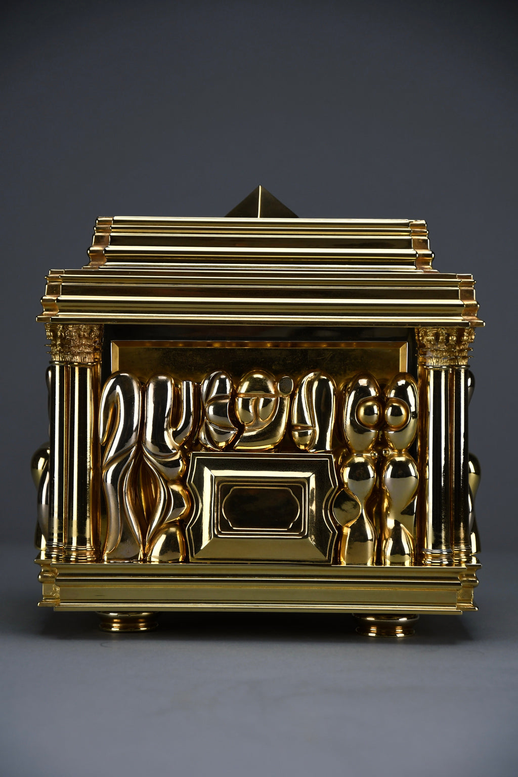 Miguel Berrocal “Il Cofanetto” (Opus 123) 1969–1975 complete 88-piece gold-plated Zamak dining set for two homage