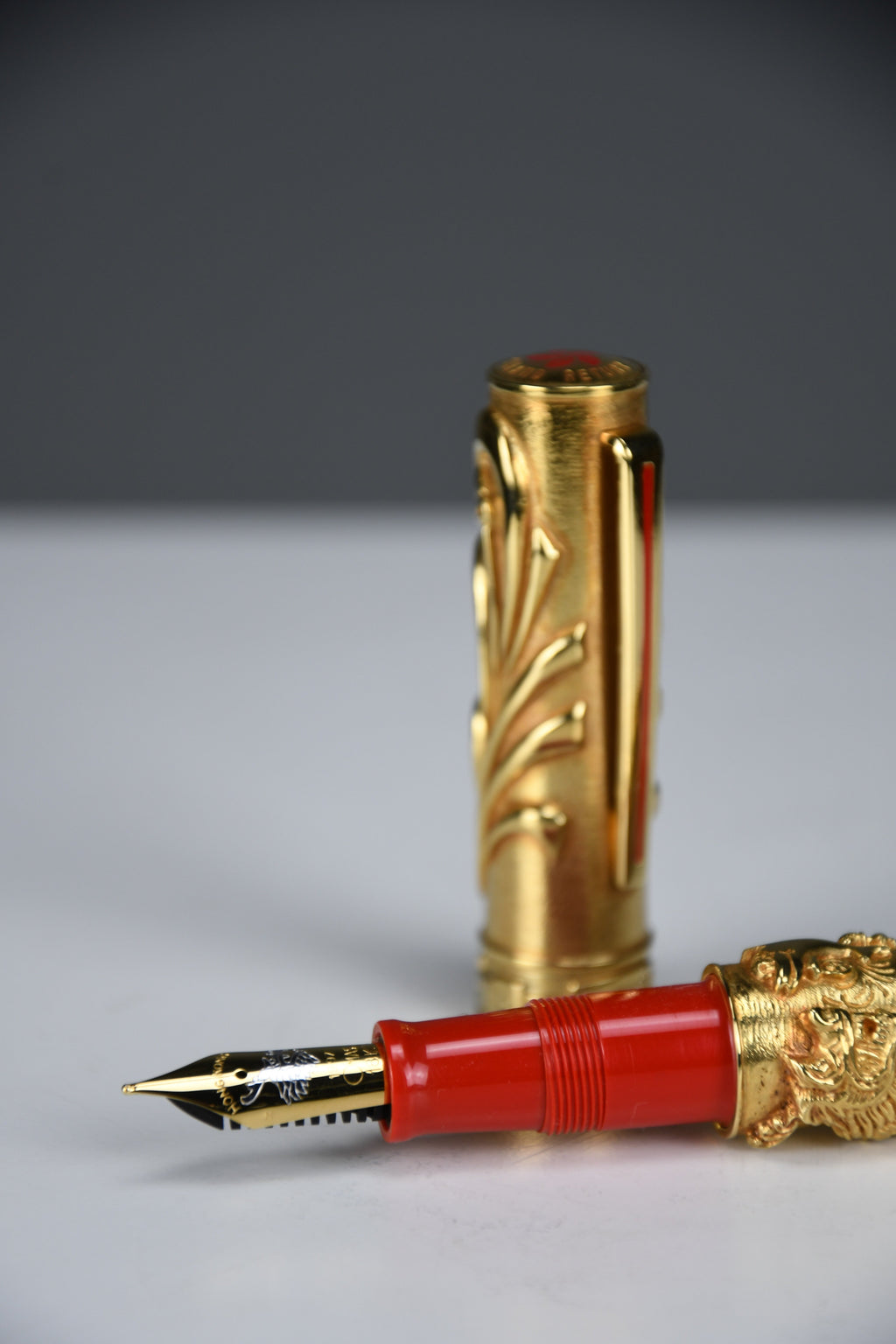 Mint 1997 Omas “Return to the Motherland” Limited Edition 18k Gold Fountain Pen - Collectibles