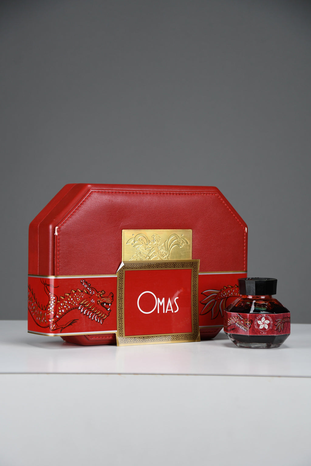 Mint 1997 Omas “Return to the Motherland” Limited Edition 18k Gold Fountain Pen - Collectibles