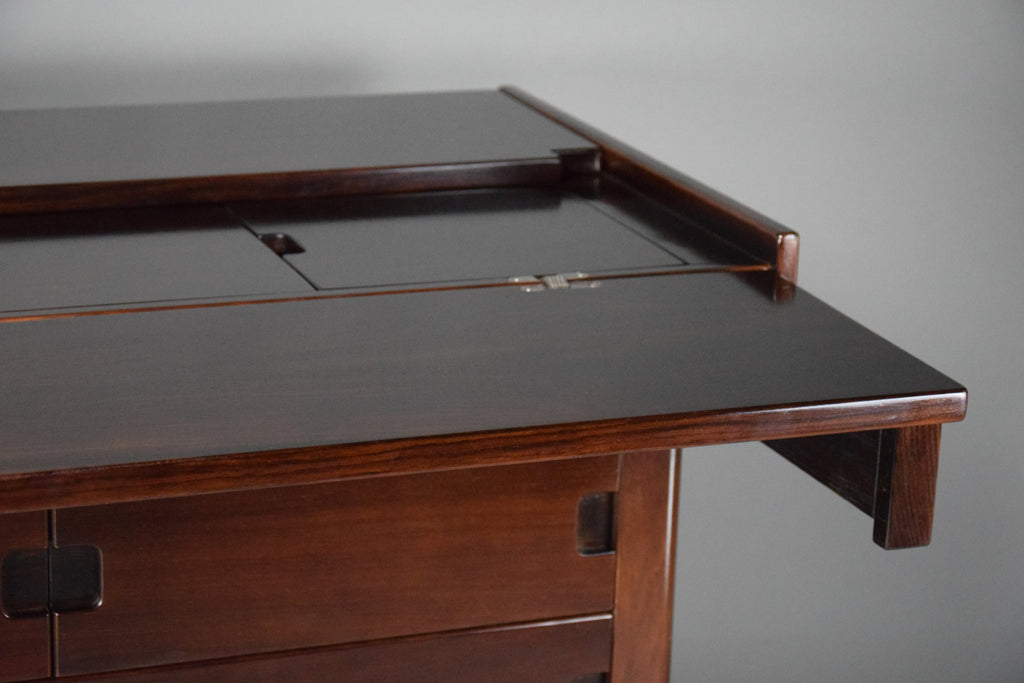 Stylish Italian 1970’s chest of drawers vanity and writing desk Unending by Ernesto Radaelli - Furniture