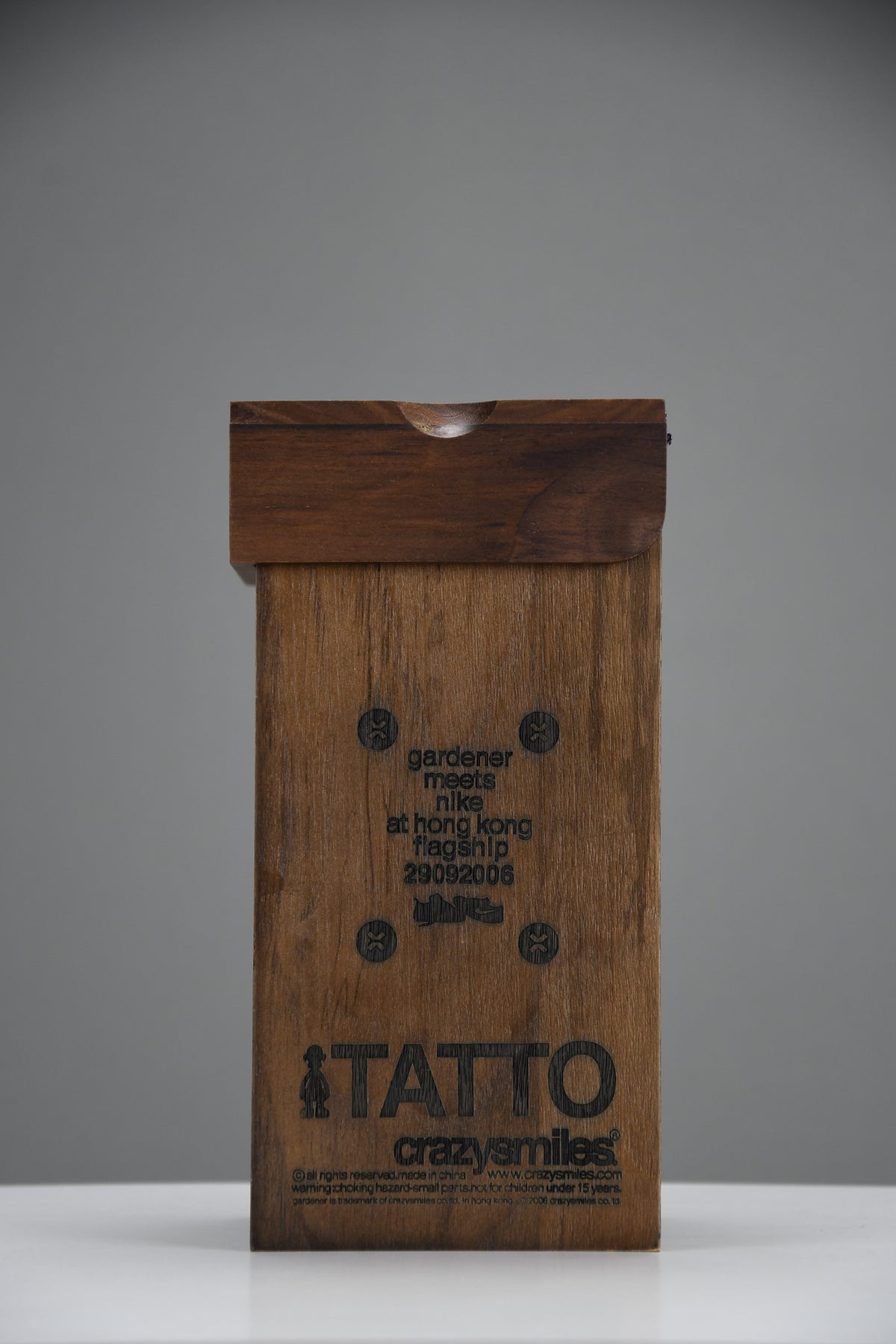 Tatto limited edition gardener meets Nike 2006 Designer Toy - Art Toys